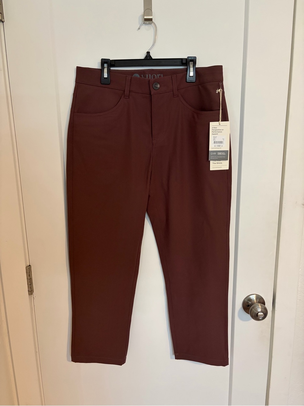 Vuori Men's Meta Pant in Chestnut